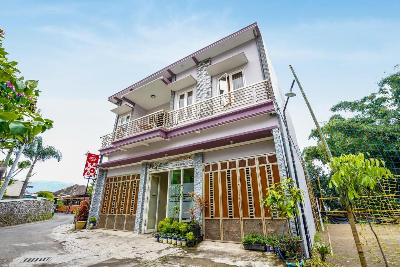 Super Oyo 90642 Lancar Homestay Syariah Tlekung Exterior foto