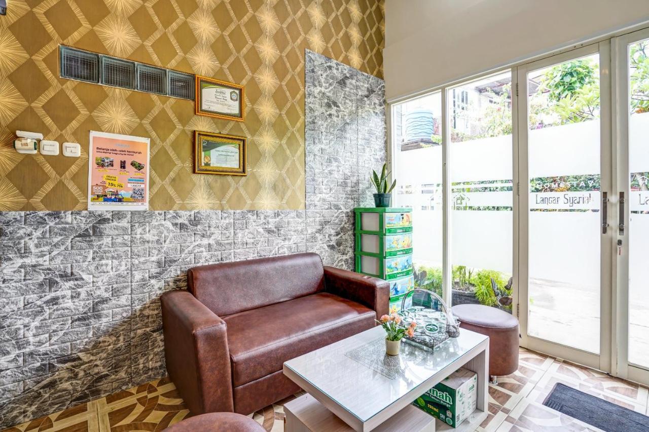 Super Oyo 90642 Lancar Homestay Syariah Tlekung Exterior foto