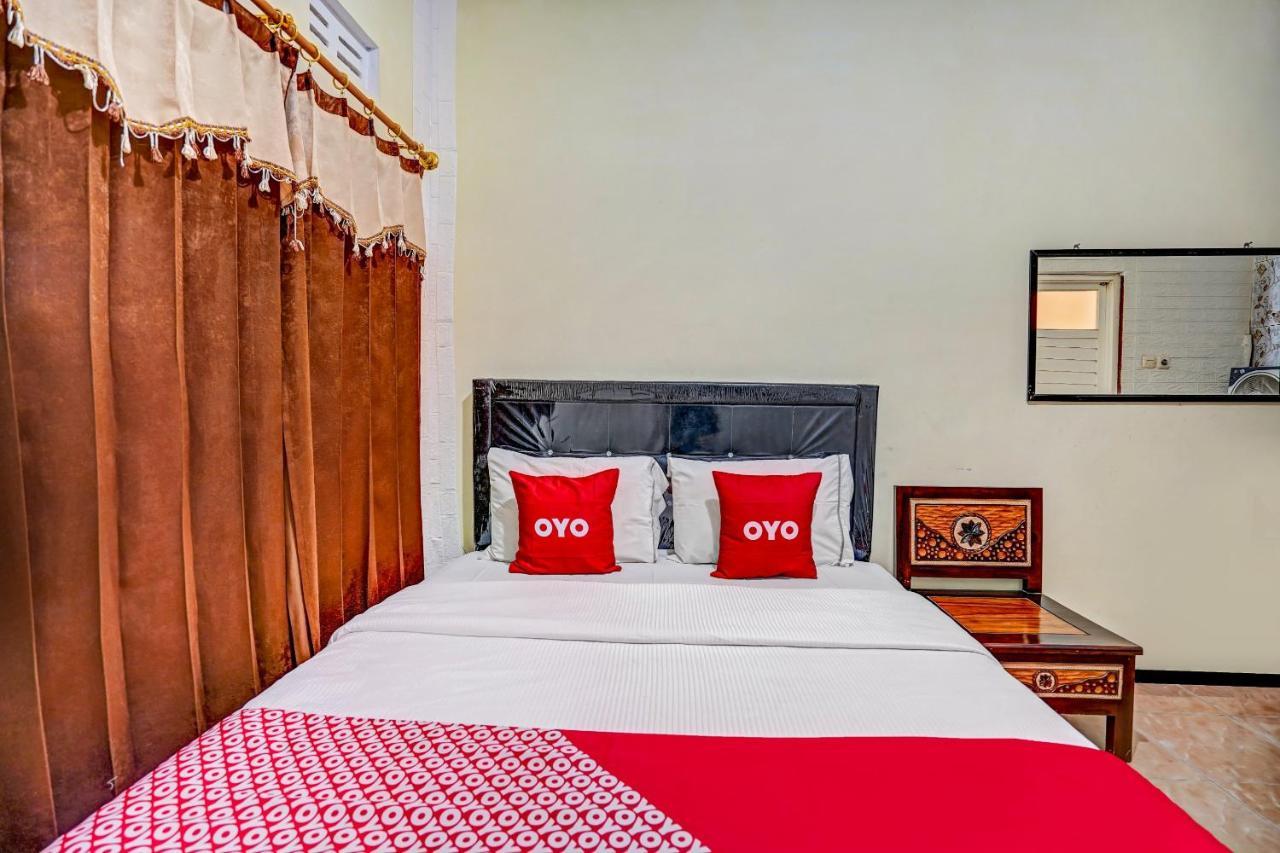 Super Oyo 90642 Lancar Homestay Syariah Tlekung Exterior foto